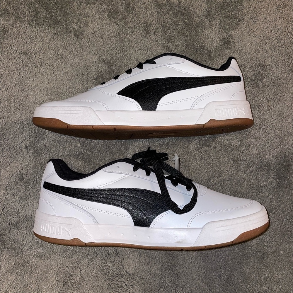NWOT Puma Caracal White Black Vapor Grey Sneakers Size 10